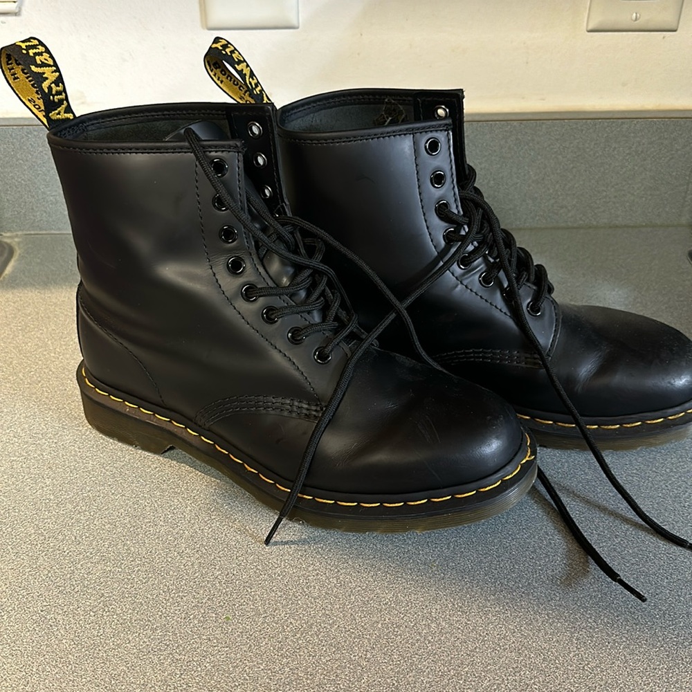 Dr. Marten's Smooth Leather Lace up Boots